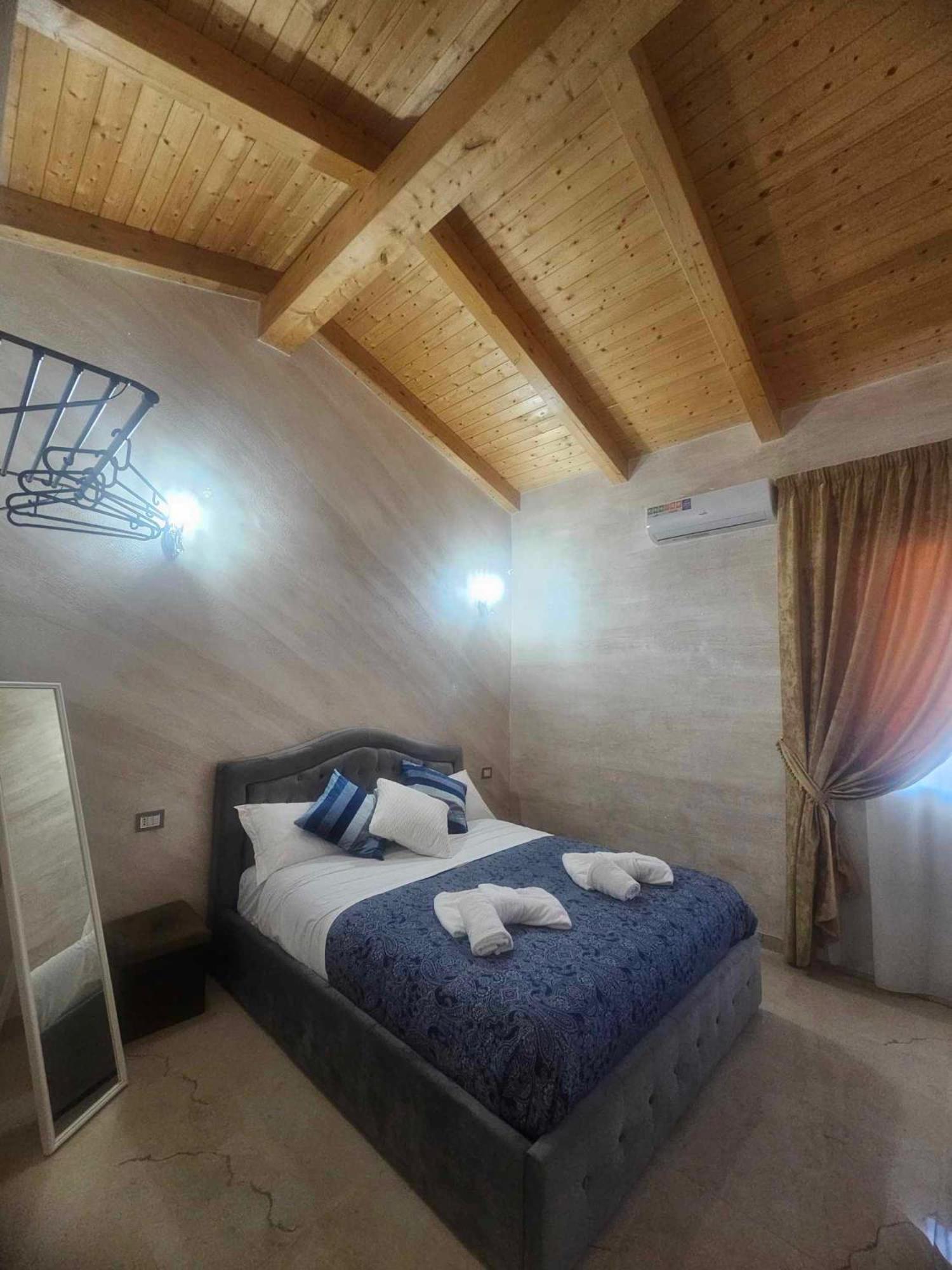ホテル Golden House Sicily カターニア エクステリア 写真